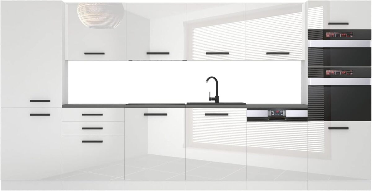 Test : belini cuisine équipée complète Naomi 360 cm et plan de travail blanc brillant