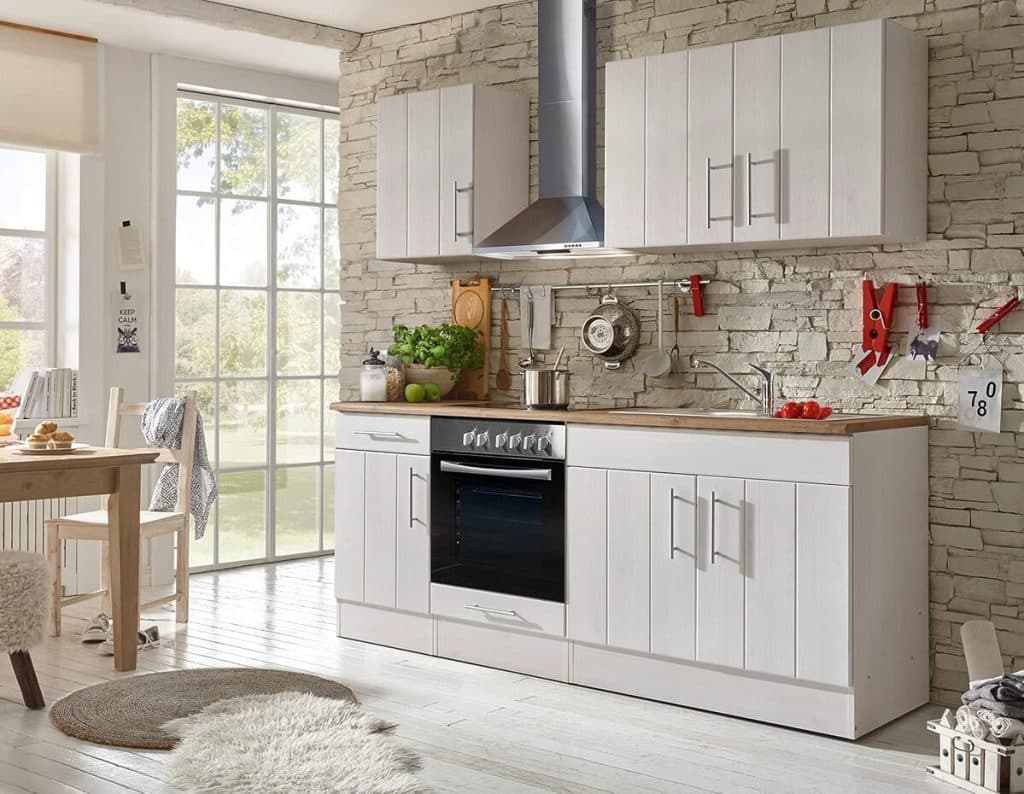Test de la cuisine intégrée Respekta Landhausküche 210 cm blanche