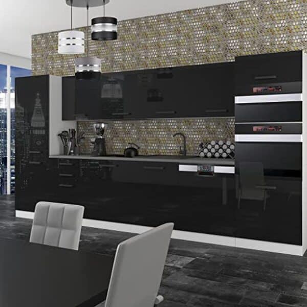 Découvrez notre avis complet sur la cuisine équipée Belini Naomi 360 cm : design noir ultra brillant, fonctionnalités, et conseils d'installation pour un intérieur moderne et élégant