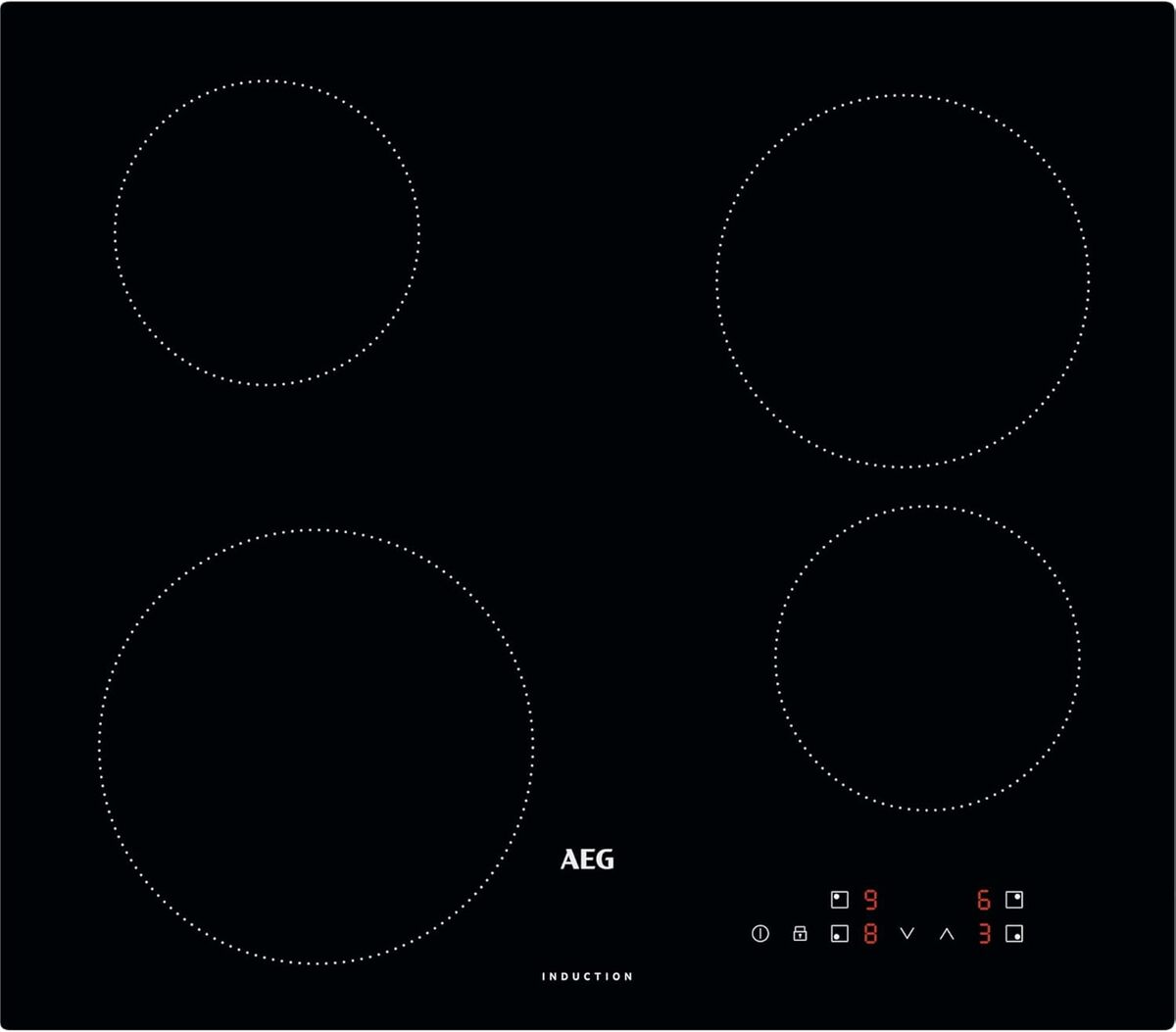 Test de la plaque à induction AEG Série 3000 : performance et précision