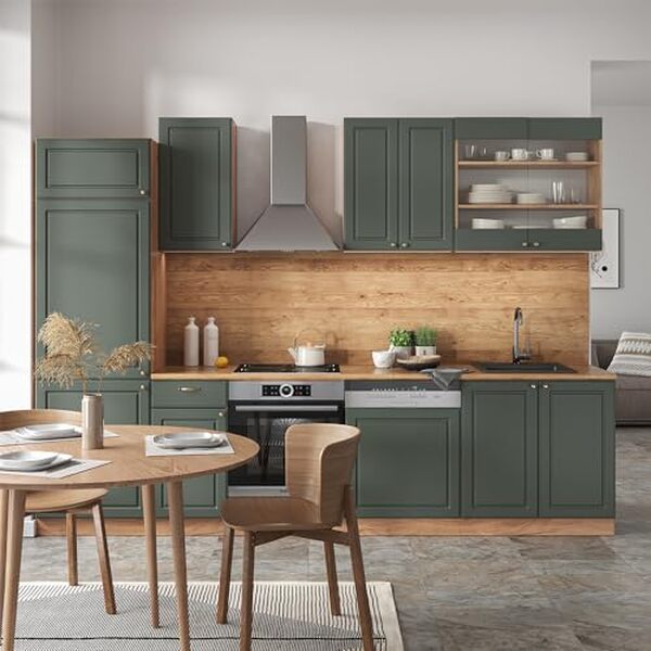 Découvrez notre test détaillé de la cuisine Vicco Fame-Line 300 cm en chêne doré et vert or : un mélange parfait de design moderne et fonctionnalité, idéal pour sublimer votre espace culinaire.