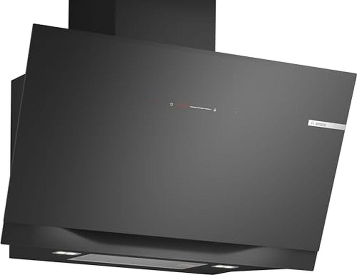 Test de la hotte murale Bosch Série 8 DWK91LT60 : 5 vitesses d'aspiration