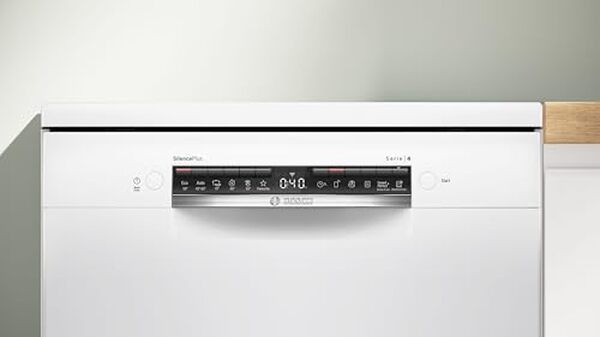 Découvrez notre test complet du lave-vaisselle Bosch SMS4EMW01F 60 cm blanc : performances, fonctionnalités et rapport qualité-prix. Idéal pour une cuisine moderne.