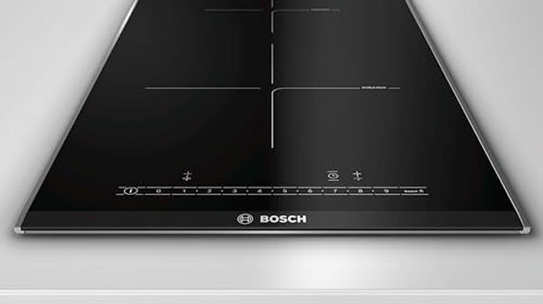 Découvrez notre test complet de la plaque induction Bosch PIB375FB1E : performances, design et praticité pour une cuisine moderne avec 2 foyers et 30 cm de largeur